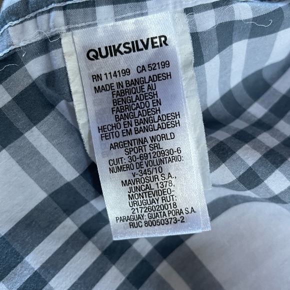 ⭐️ 3/$10 ⭐️ Quicksilver Gray Short Sleeve Button Up - Picture 4 of 4